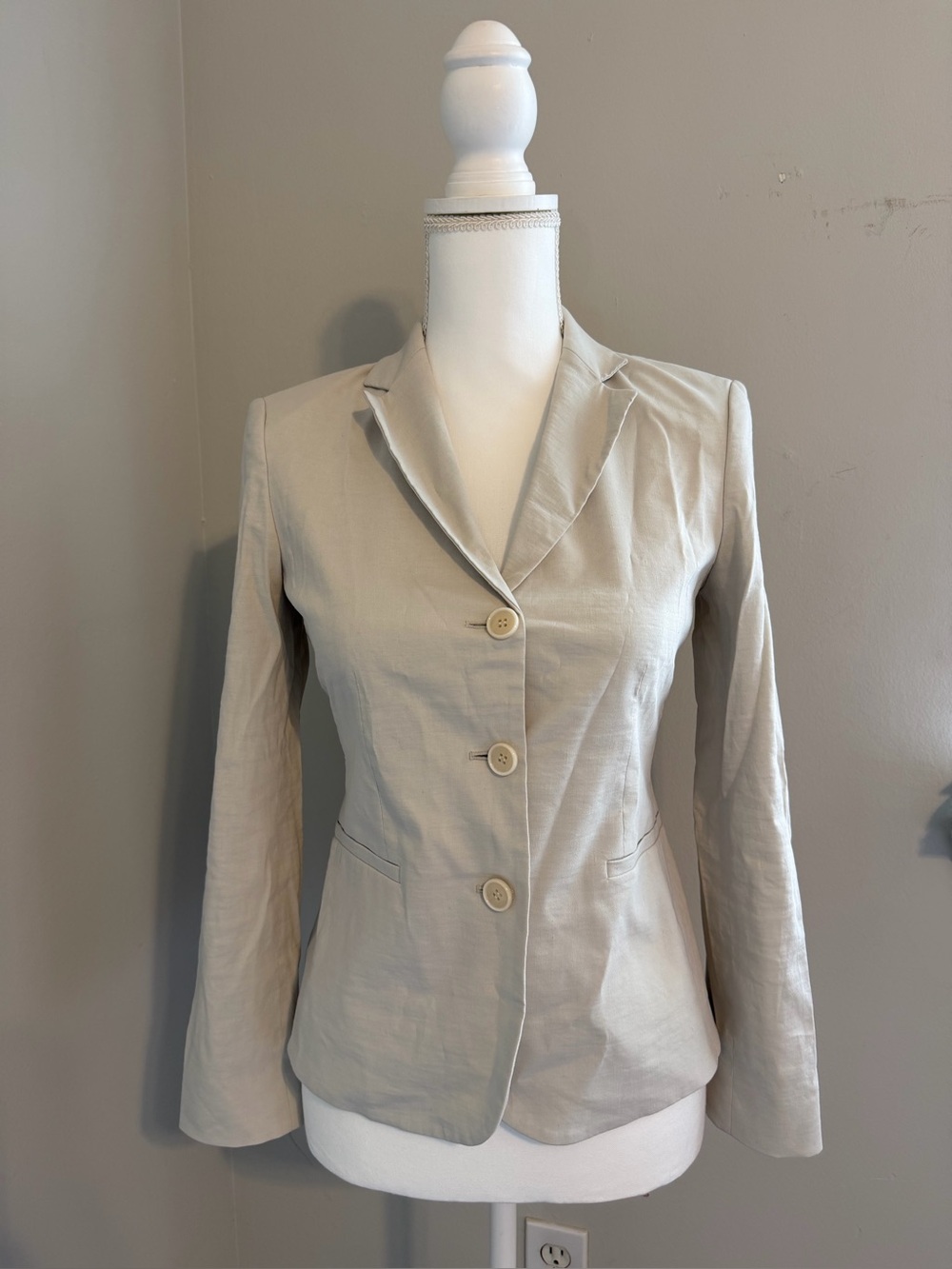 Theory Beige Tailored Blazer Jacket